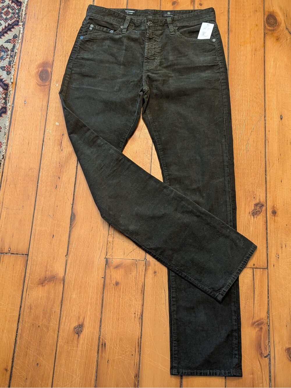 NWT AG EVERETT SLIM STRAIGHT BLACK CORDUROY PANTS | SIZE 32 x 34 - Picture 2 of 5